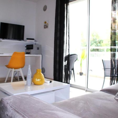 Studio Moderne, Centre-Ville, Au Calme, Parking Prive Ла-Поссесьйон Екстер'єр фото