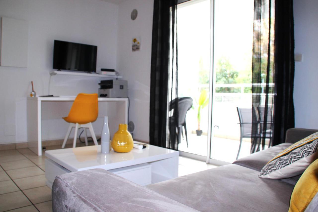 Studio Moderne, Centre-Ville, Au Calme, Parking Prive Ла-Поссесьйон Екстер'єр фото