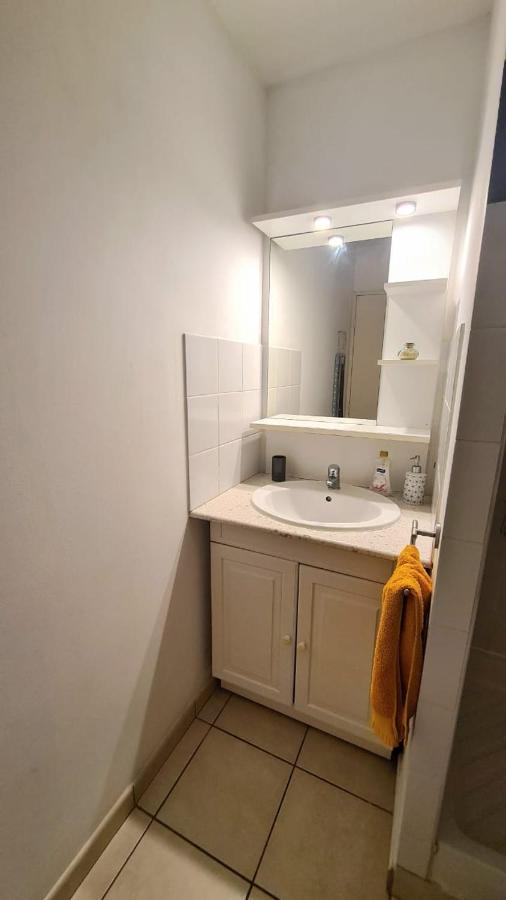 Studio Moderne, Centre-Ville, Au Calme, Parking Prive Ла-Поссесьйон Екстер'єр фото
